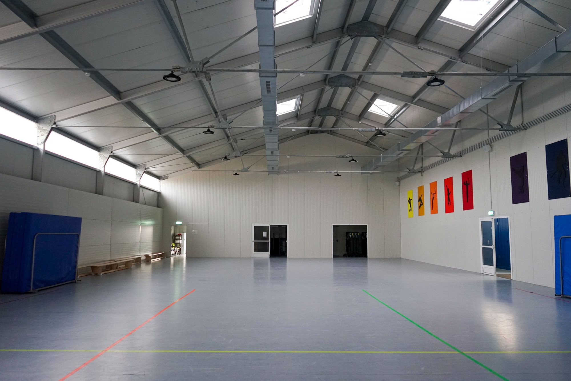 Sporthalle als Interimslösung für Schulen – sichere Alternative zu Containerbauten